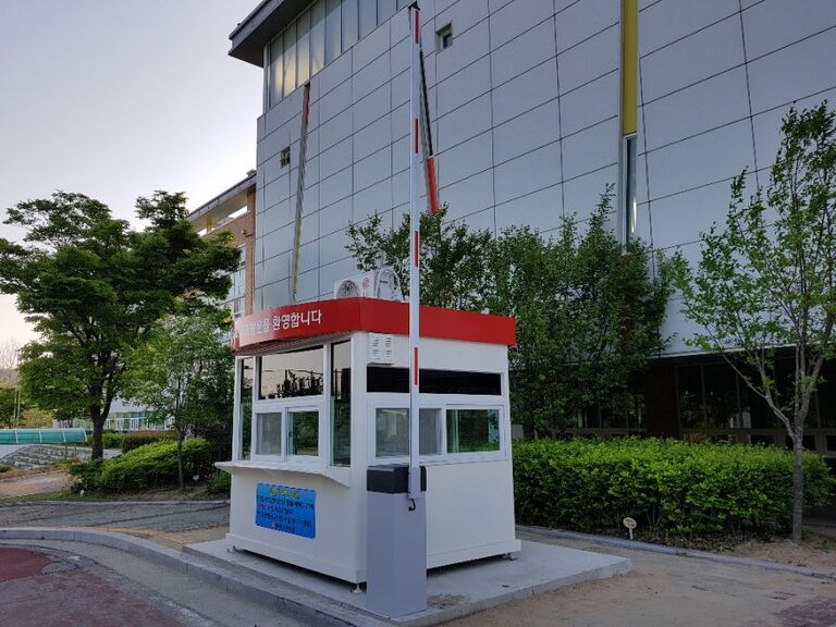 강원 애니고등학교